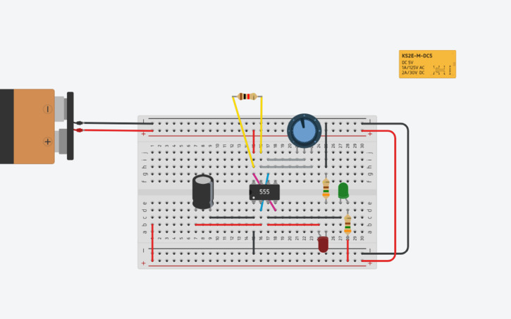Circuit design Variable Flashing Xmas Lights - Tinkercad
